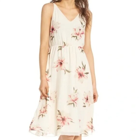 Soprano Dresses & Skirts - Soprano Floral Blouson Midi Dress